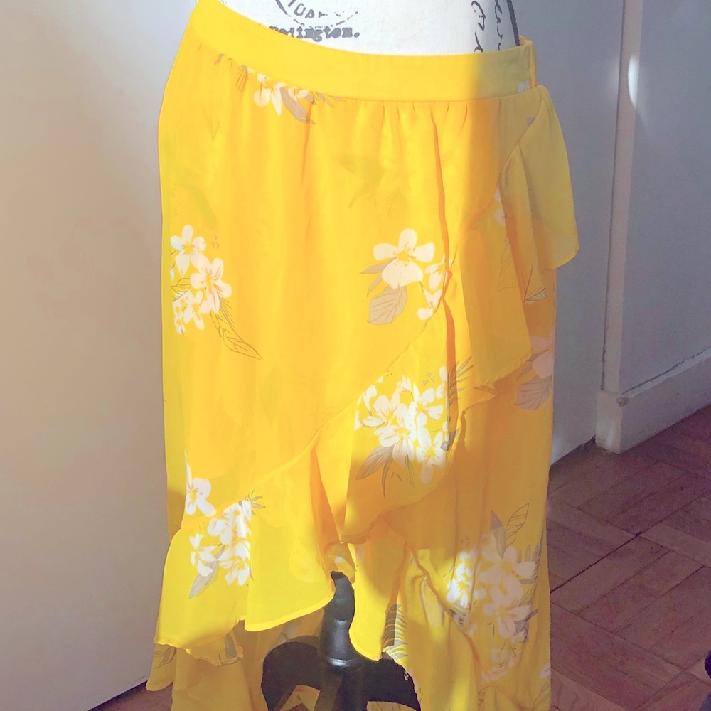 Andeawy High Low Yellow Skirt Sz L